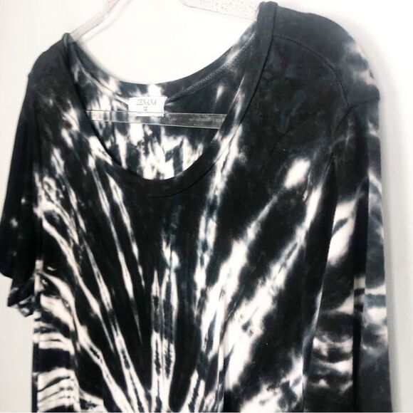 ZENANA | Black & White Short Sleeve Stretchy Crewneck Tee Women’s Plus Size 1X - Picture 3 of 9